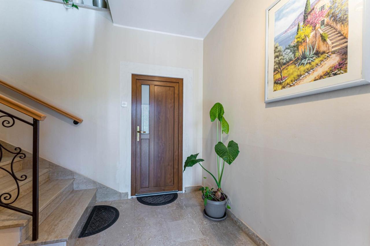 Apartman Ana Apartment Pula Exterior photo